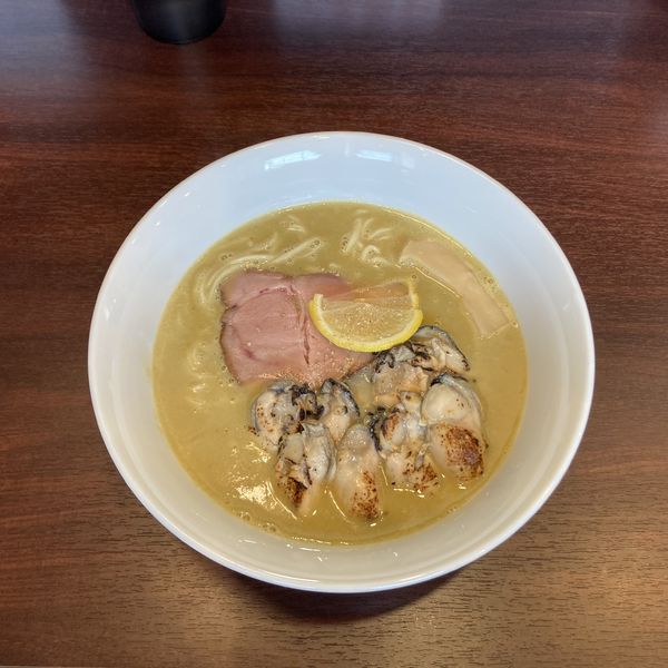 「牡蠣白湯らーめん【限定10食】」@麺乃はるの写真