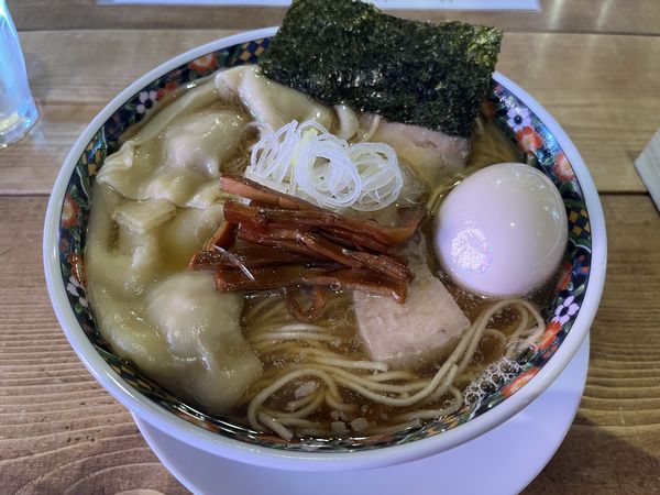 「奈つやの中華そば自家製もちもち雲呑3個味たま」@奈つやの中華そばの写真