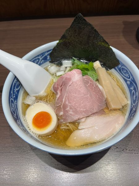 「白醤油」@寿製麺よしかわ 坂戸店の写真