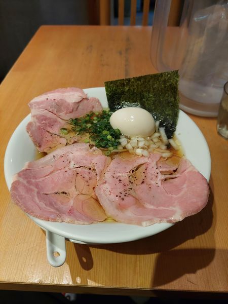「淡麗旨味だしチャーシューそば＋味玉」@麺屋 まほろ芭の写真