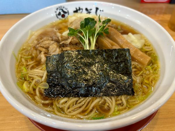 「支那そばわんたん醤油900円」@支那そば やそじの写真
