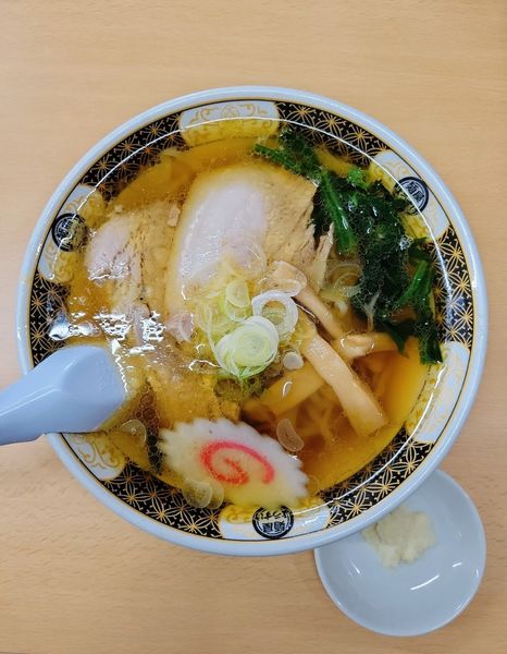 「ラーメン + ニンニク生姜ペースト」@青竹手打ちラーメン 麺屋ようすけ 佐野新都市店の写真