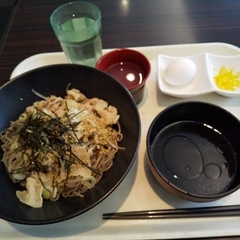 ワイズ キャフェテリア エステック情報ビル店の画像