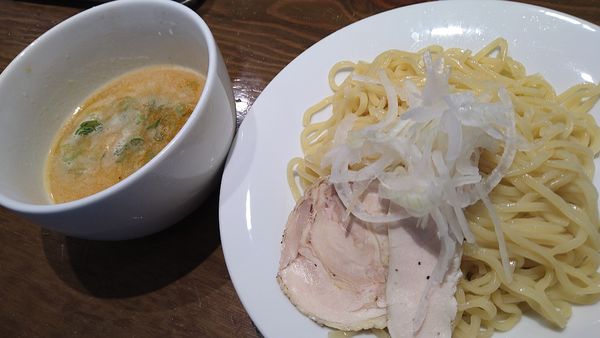 「つけ麺、大盛り」@風見鶏 本店の写真