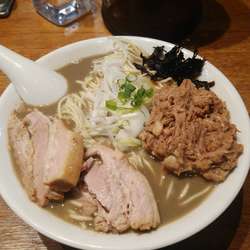 濃厚煮干しそば　大