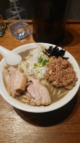 「濃厚煮干しそば　大」@中村屋総本山の写真