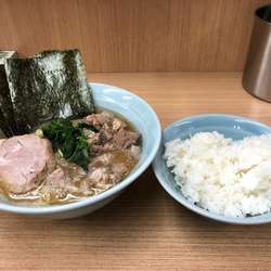 ラーメン並+無料ライス