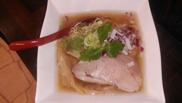 「淡麗豚そば」@豚骨専科 田丸家の写真