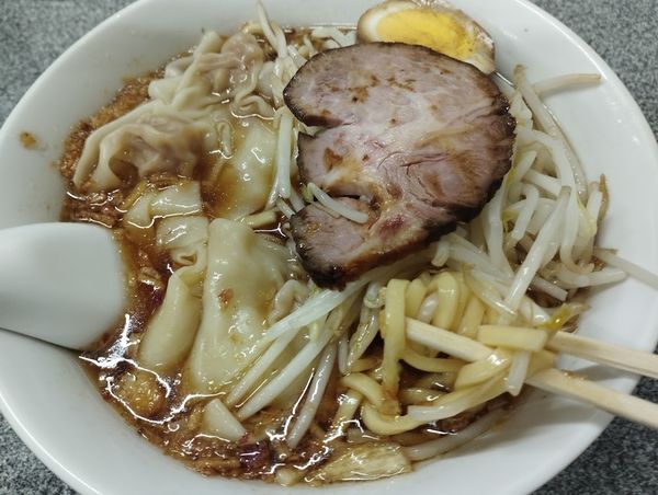 「ワンタン麺(900)」@中華麺店 喜楽の写真