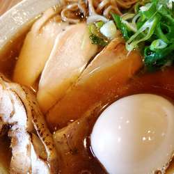 特製醤油ラーメン