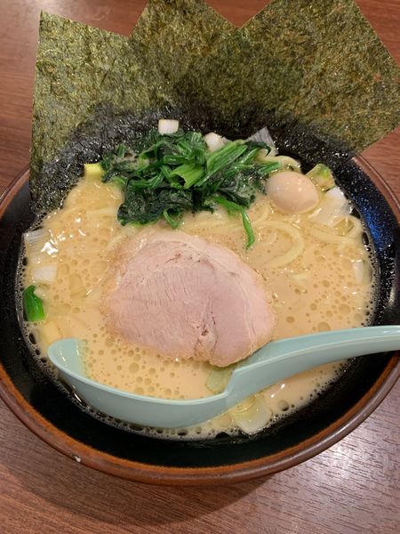 「ラーメン」@横浜家系ラーメン 極味家 北浦和駅前店の写真