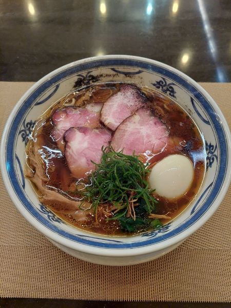 「醤油らぁ麺チャーシュー増し」@MENSHOの写真