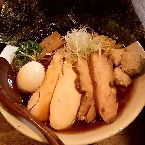 「スペシャル紅らーめん(1,200円)大盛り(150円)」@らーめん チキントの写真