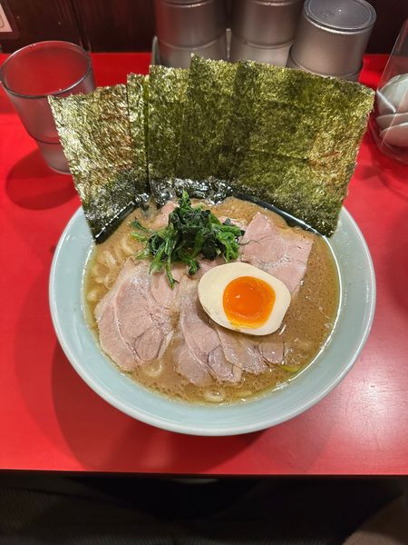 「ラーメン三七十盛り」@ラーメン三七十家の写真