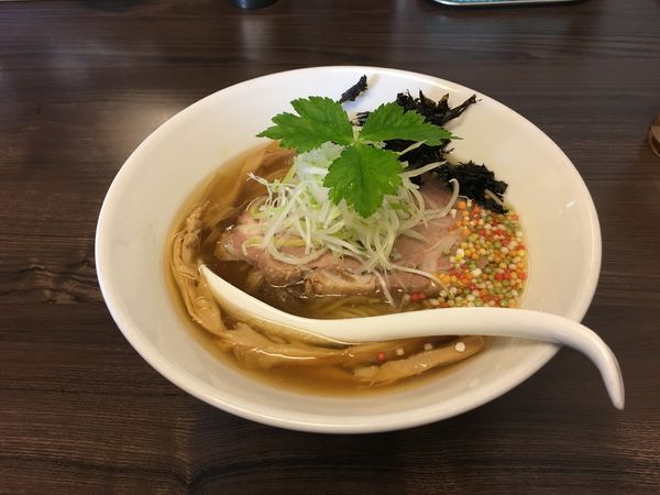 「白醤油そば」@花笑み中華そば かれんの写真