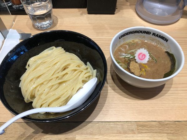「つけ麺」@UNDER GROUND RAMEN 頑者 グランエミオ所沢店の写真