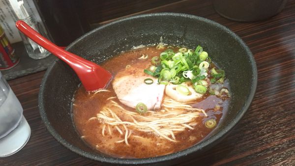 「濃厚魚介」@中華そば 糸の写真