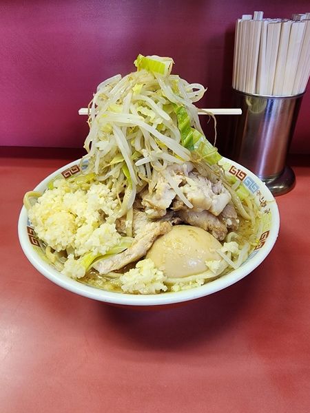 「大豚ラーメン  味付けたまご  ニンニク  あぶら  からめ」@ラーメン二郎 ひばりヶ丘駅前店の写真