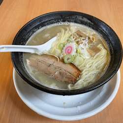 鶏白湯らぁめん(塩)880円