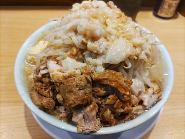 「小豚らーめん麺(200㌘·豚4人前)·味玉」@豚と脂。の写真