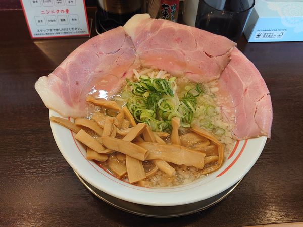 「背脂チャーシュー麺+メンマ」@豊潤らあめん  三代目 紀守の写真