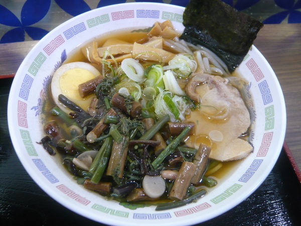 「本陣ラーメン(+山菜)」@信州そば本陣 ルミネエスト新宿店の写真