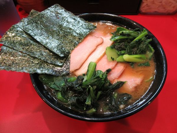 「チャーシューメン並（１０００円）＋青菜１００円」@杉田家 千葉駅前店の写真