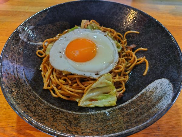 「新・焼きそば風ローメン　並盛　※焼きそばでは無い」@華蔵の写真