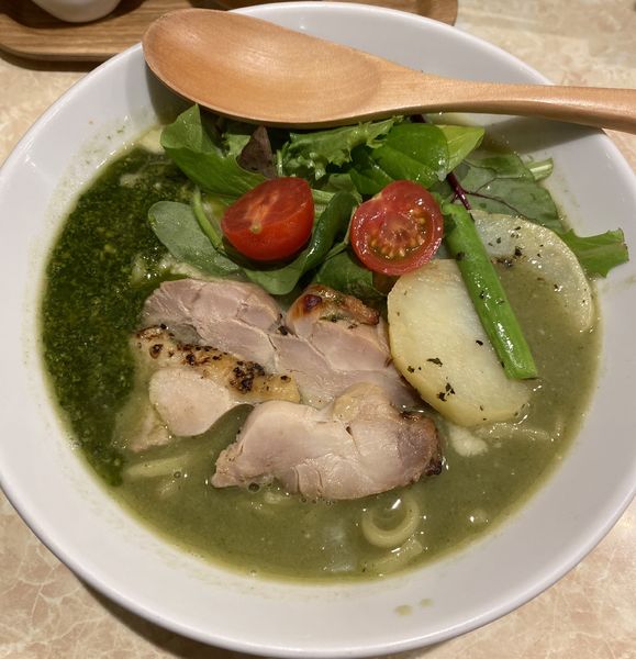 「【限定】ほうれん草のジェノベーゼNOODLE　１１００円」@鶏ポタラーメン THANK 大門店の写真