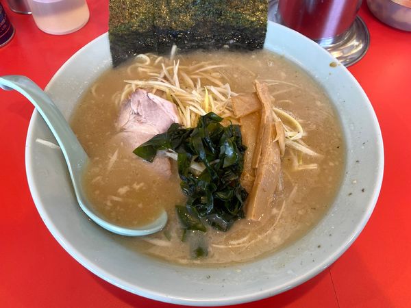 「ネギラーメン 930円 ※麺硬め・アブラ多め」@ラーメンショップ 館林店の写真
