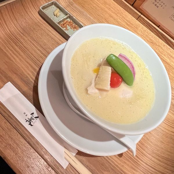 「鶏白湯Soba」@銀座 篝 本店の写真