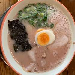 ラーメン　730円