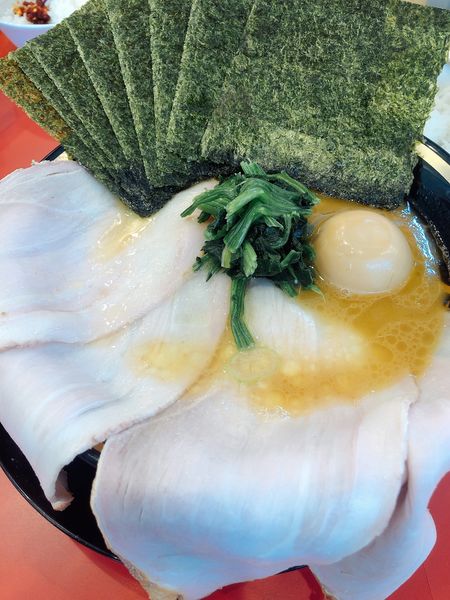 「チャーシューラーメンのり増し玉子」@家系ラーメン大輝家 日吉店の写真