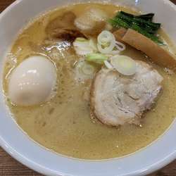 味玉いづるラーメン ～とろり～醤油 1030円