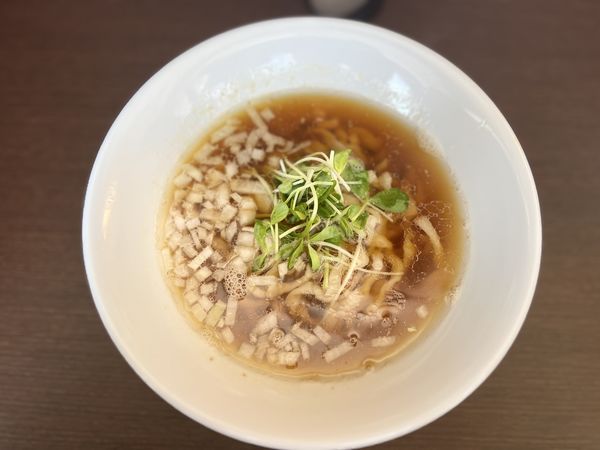 「かけいりこそば(手もみ麺) 800円」@オカモトモノガタリの写真