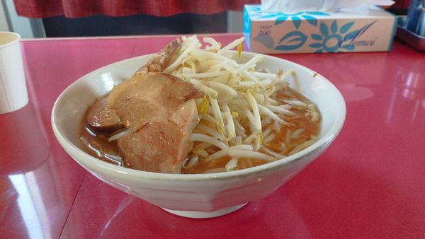 「北郎ラーメン 880円 ヤサイマシ」@ラーメン北郎の写真