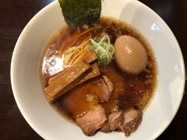 「特製淡麗中華そば」@中華そば 八の写真