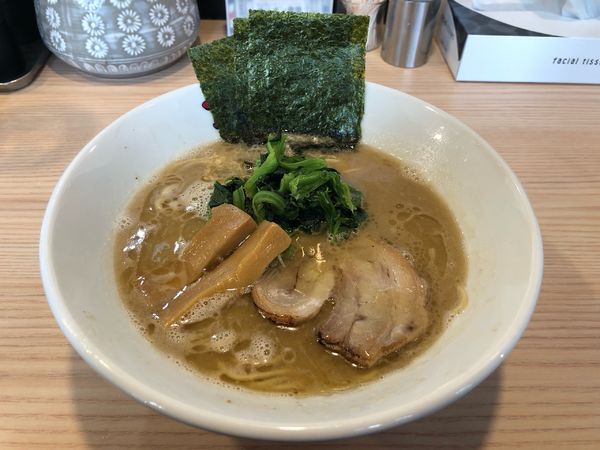 「魚介醤油らぁめん」@オリオン食堂の写真