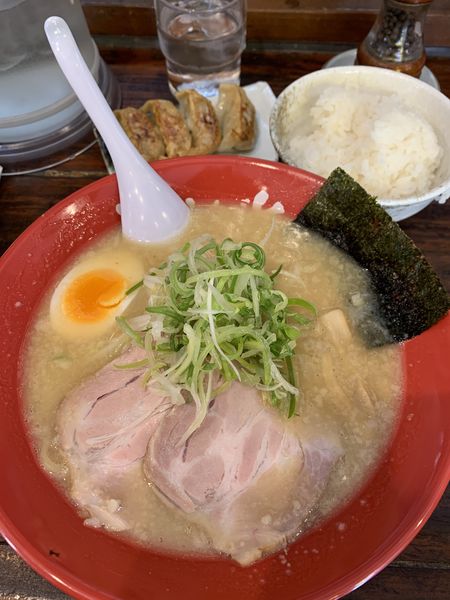 「元850円  餃子100円 ライス無料」@野方ホープ 野方本店の写真