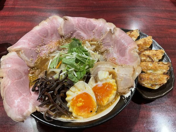 「八丁みそらーめん＋チャーシュー、味玉」@みそ神の写真