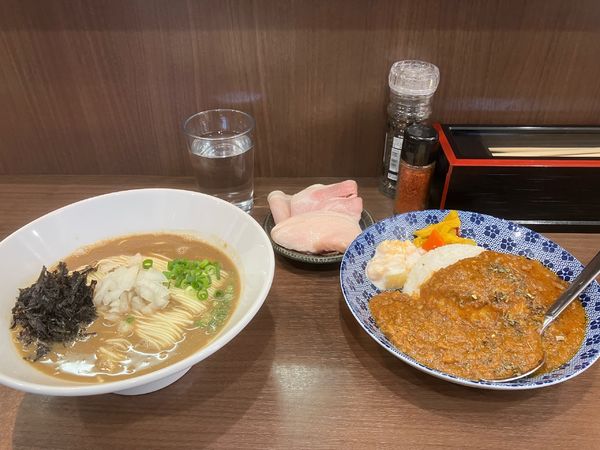 「濃厚煮干しそば　セットスパイスカレー一種」@Noodle&Spice curry 今日の1番の写真