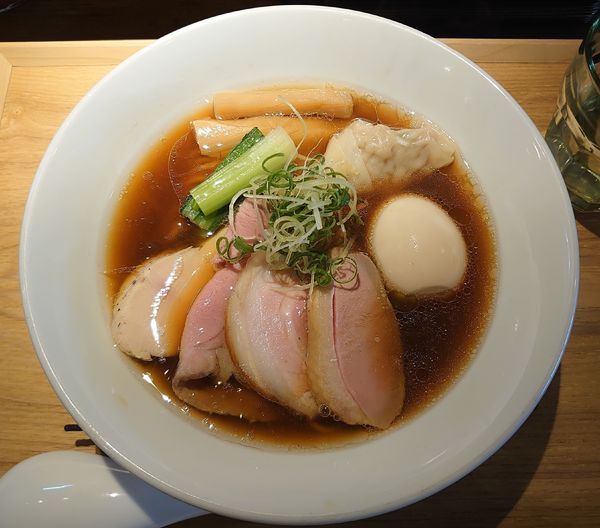 「特しょうゆらぁめん(1400円)」@たかのちゅめの写真