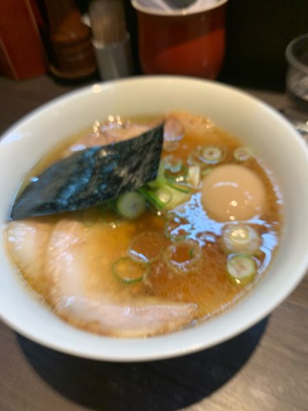 「醤油金華豚チャーシュー」@支那そばや 本店の写真