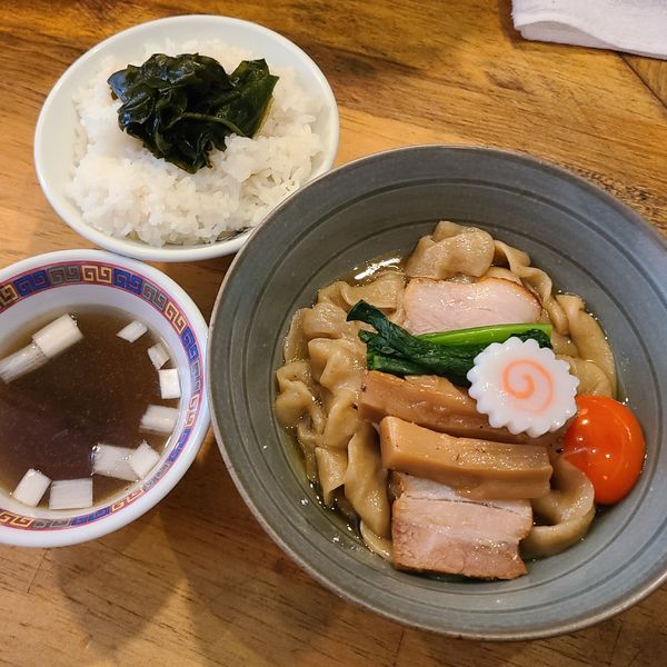 「油そば(出汁スープ付き)¥950+ごはん(自家製佃煮付き」@だしと麺 遊泳の写真