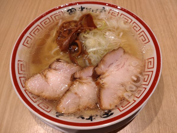 「中華そば　８５０円」@中華そば専門 田中そば店 OTEMACHI ONEの写真