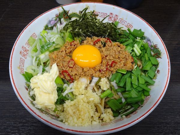 「台湾まぜそば（950円）ニンニクマヨ追い飯」@ラーメン二郎 川越店の写真
