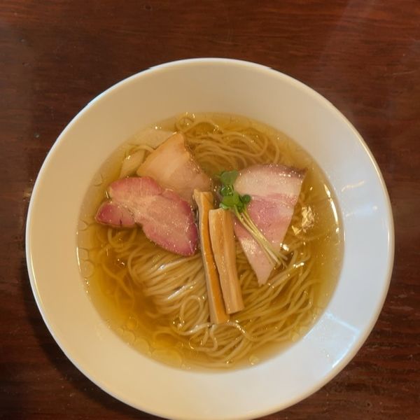 「白醤油ラーメン　880円」@ラーメン ニュー松戸の写真