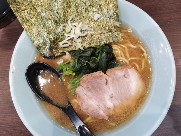 「らーめん」@横浜家系らーめん 侍 上野店の写真