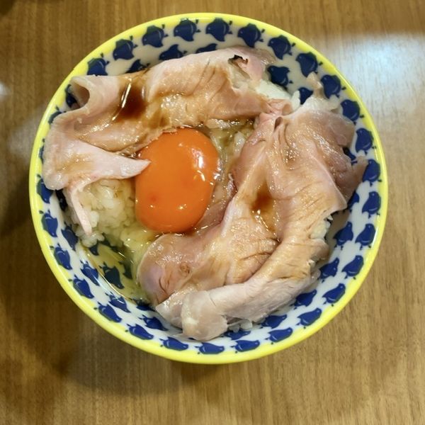 「チャーシュー入り卵かけご飯トリュフ風味　200円」@MENクライの写真
