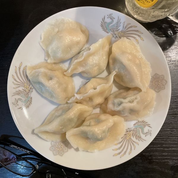 「エビ、ニラ玉子入り水餃子（8個）（三鮮水饺）」@歓迎 西口店の写真